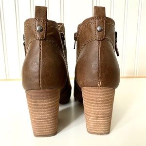 Crown Vintage Shoes - Crown Vintage Taryn Bootie Crown Vintage Shoes - Crown Vintage Taryn Bootie